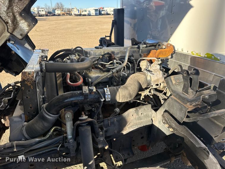 image for item EG1978 2007 Isuzu NQR box truck