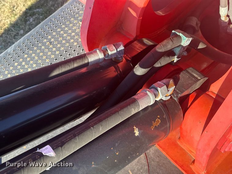 image for item EG1979 2015 Caterpillar 2384C log loader