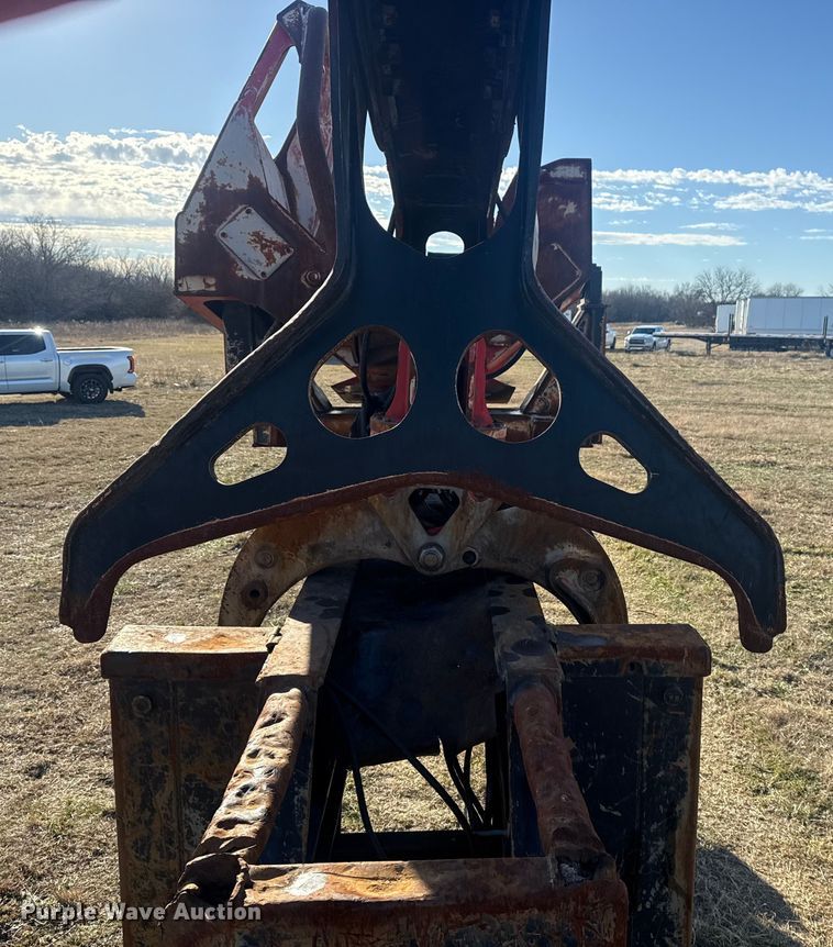 image for item EG1979 2015 Caterpillar 2384C log loader