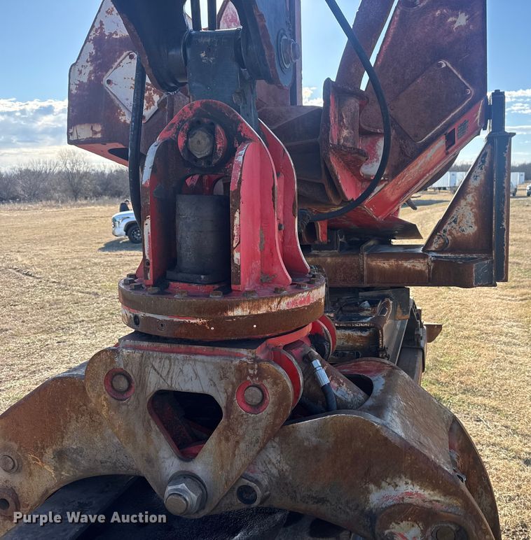 image for item EG1979 2015 Caterpillar 2384C log loader