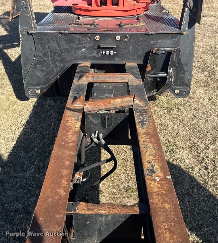 image for item EG1979 2015 Caterpillar 2384C log loader