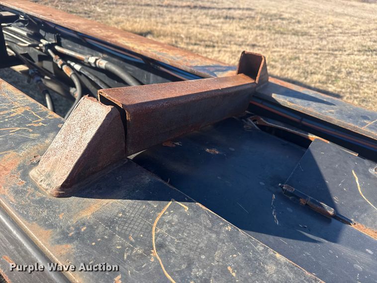 image for item EG1979 2015 Caterpillar 2384C log loader