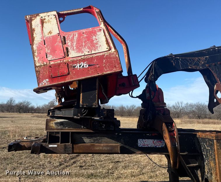 image for item EG1979 2015 Caterpillar 2384C log loader