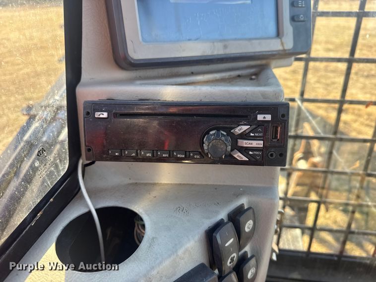 image for item EG1979 2015 Caterpillar 2384C log loader