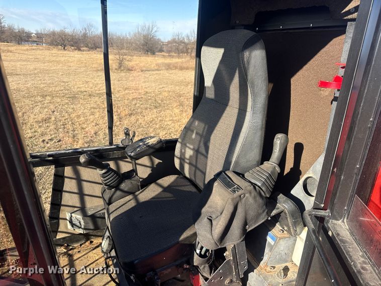 image for item EG1979 2015 Caterpillar 2384C log loader