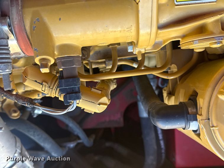 image for item EG1979 2015 Caterpillar 2384C log loader