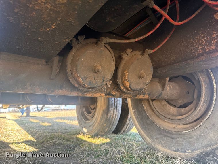 image for item EG1979 2015 Caterpillar 2384C log loader