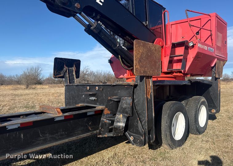 image for item EG1979 2015 Caterpillar 2384C log loader