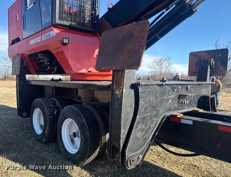 image for item EG1979 2015 Caterpillar 2384C log loader