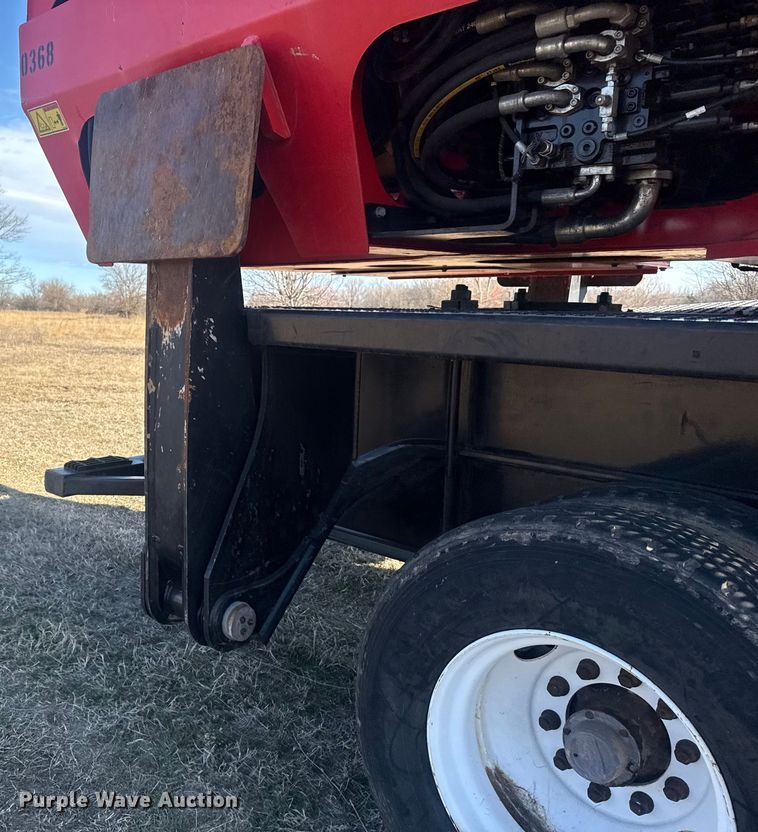 image for item EG1979 2015 Caterpillar 2384C log loader