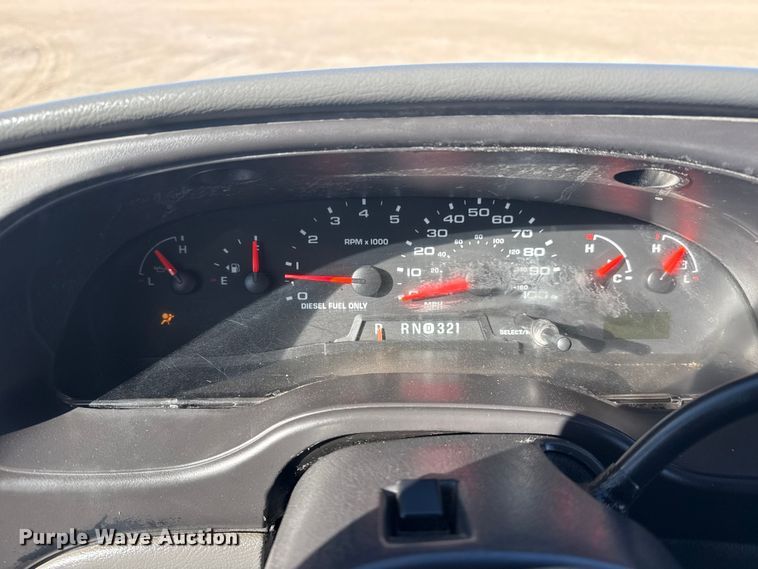 image for item EG1994 2007 Ford E450 Super Duty shuttle bus