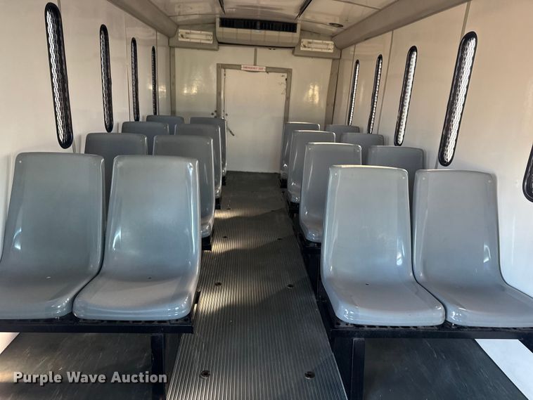 image for item EG1994 2007 Ford E450 Super Duty shuttle bus