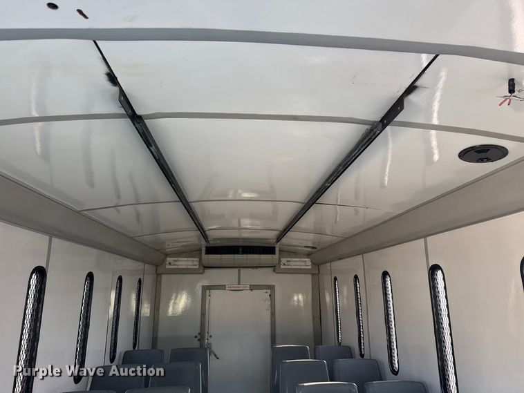 image for item EG1994 2007 Ford E450 Super Duty shuttle bus