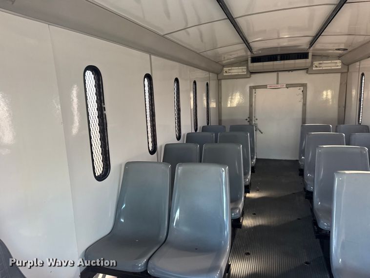 image for item EG1994 2007 Ford E450 Super Duty shuttle bus