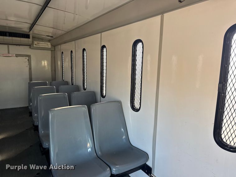 image for item EG1994 2007 Ford E450 Super Duty shuttle bus