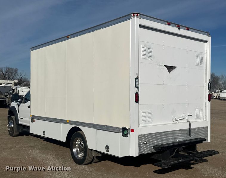 image for item EG1998 2017 Ford F550 Super Duty XL box truck