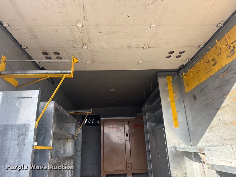 image for item EG1998 2017 Ford F550 Super Duty XL box truck