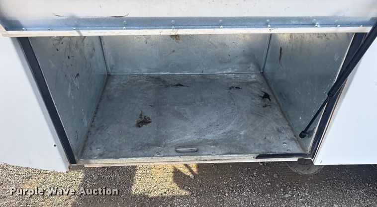 image for item EG1998 2017 Ford F550 Super Duty XL box truck