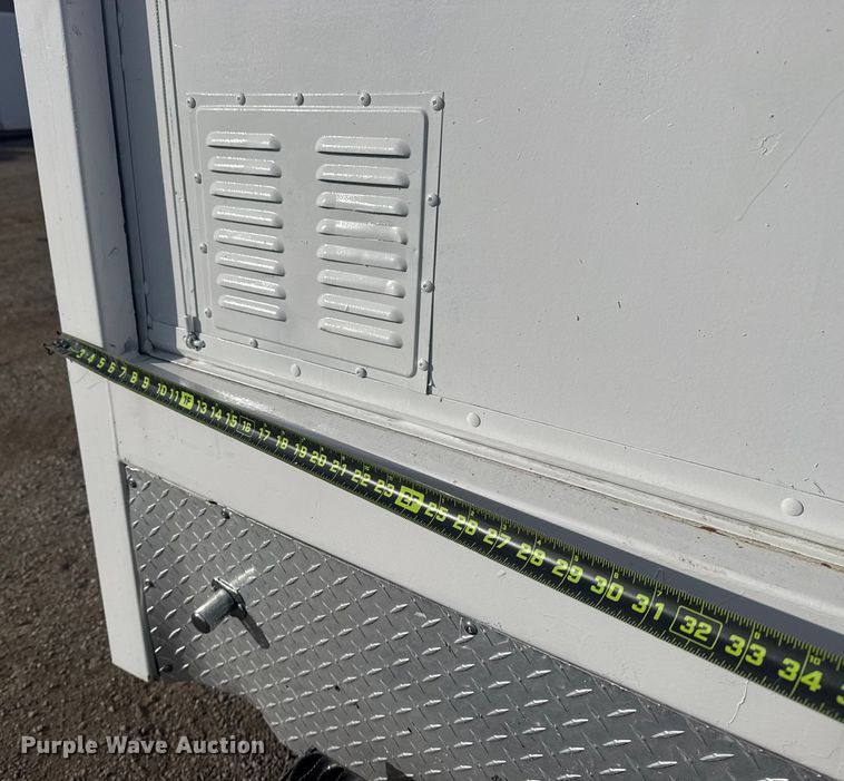 image for item EG1998 2017 Ford F550 Super Duty XL box truck