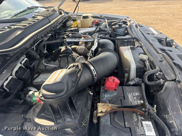 image for item EG1998 2017 Ford F550 Super Duty XL box truck