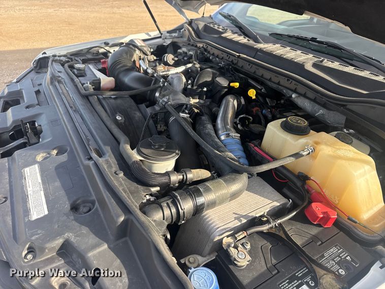 image for item EG1998 2017 Ford F550 Super Duty XL box truck