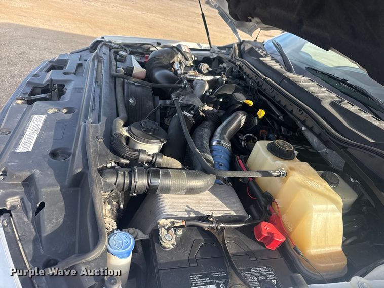 image for item EG1998 2017 Ford F550 Super Duty XL box truck