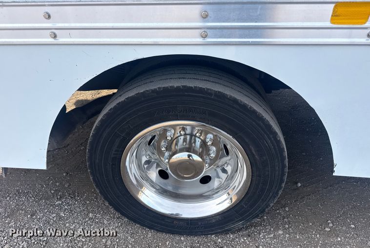 image for item EG1998 2017 Ford F550 Super Duty XL box truck