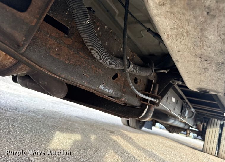 image for item EG2009 2018 Chevrolet Express box truck