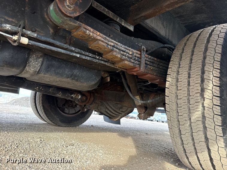 image for item EG2009 2018 Chevrolet Express box truck