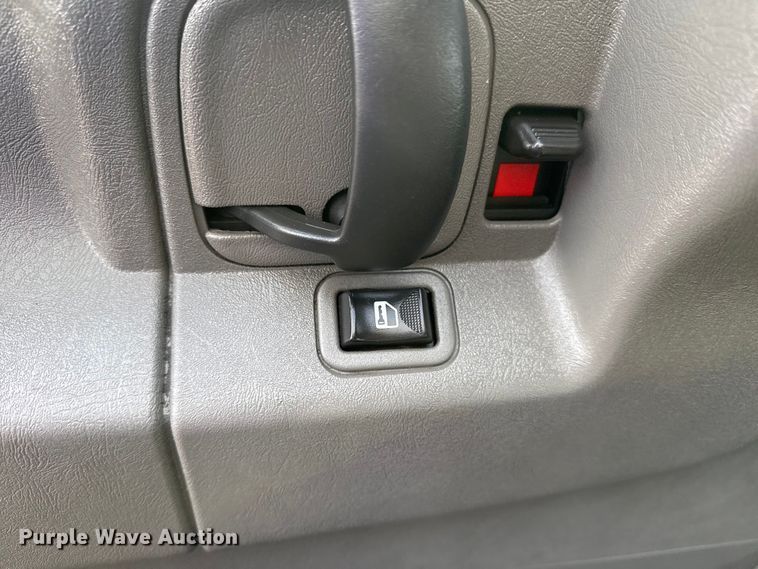 image for item EG2009 2018 Chevrolet Express box truck