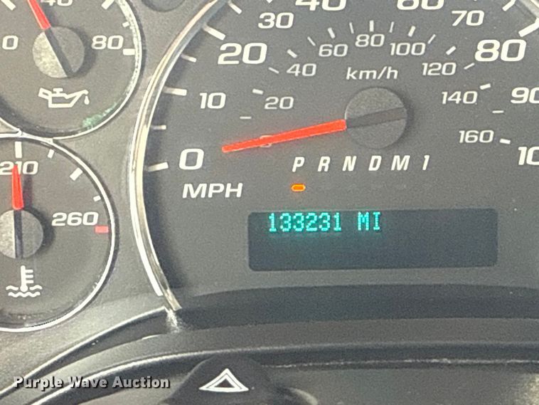 image for item EG2009 2018 Chevrolet Express box truck