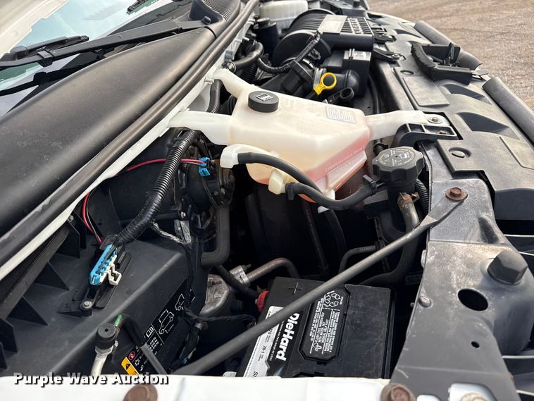 image for item EG2009 2018 Chevrolet Express box truck