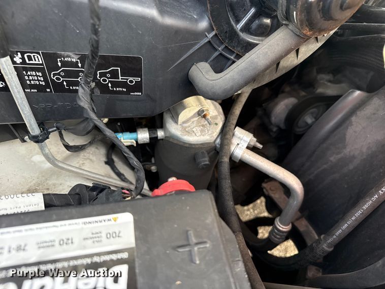 image for item EG2009 2018 Chevrolet Express box truck