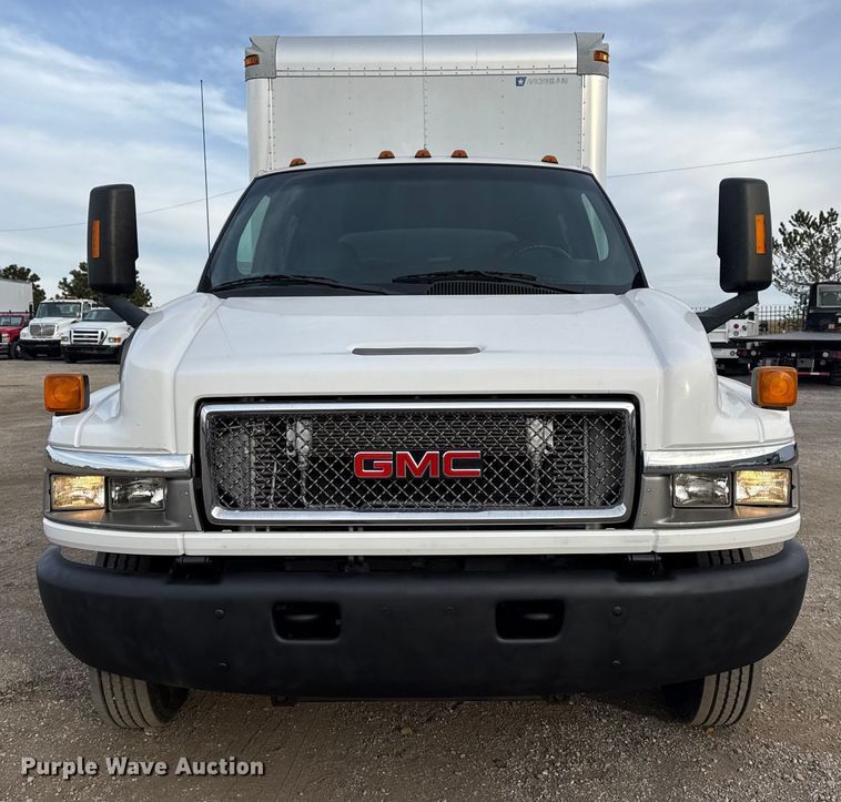 image for item EG2011 2009 GMC C5500 Crew Cab box truck