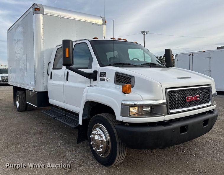 image for item EG2011 2009 GMC C5500 Crew Cab box truck