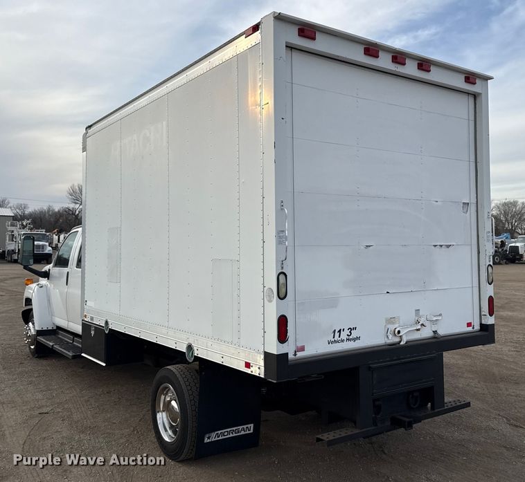 image for item EG2011 2009 GMC C5500 Crew Cab box truck