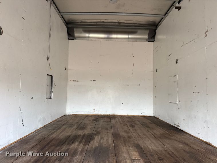 image for item EG2011 2009 GMC C5500 Crew Cab box truck