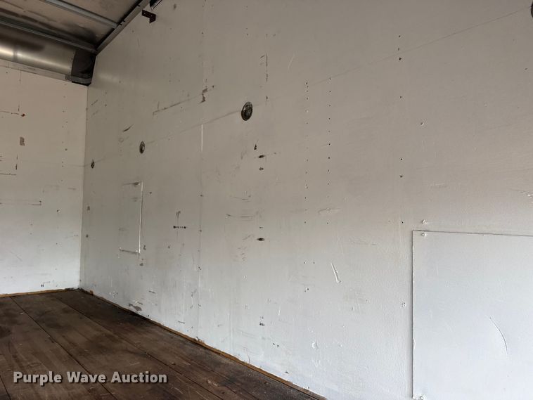 image for item EG2011 2009 GMC C5500 Crew Cab box truck