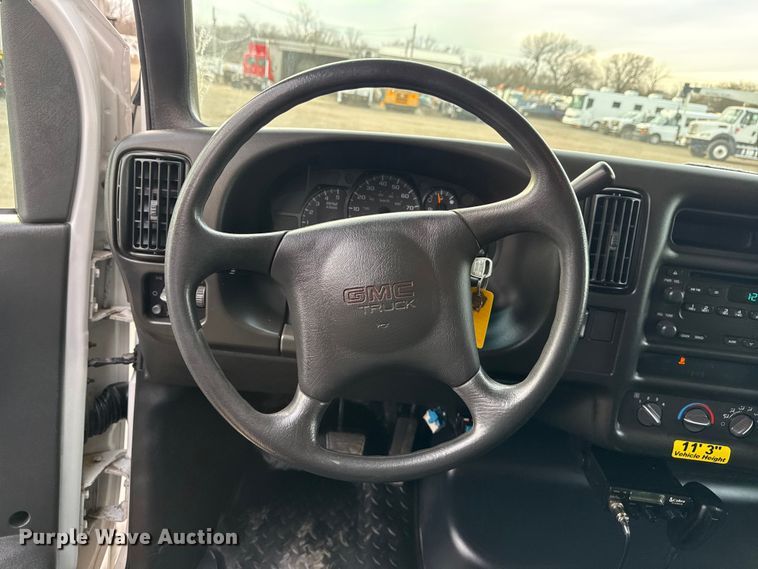 image for item EG2011 2009 GMC C5500 Crew Cab box truck