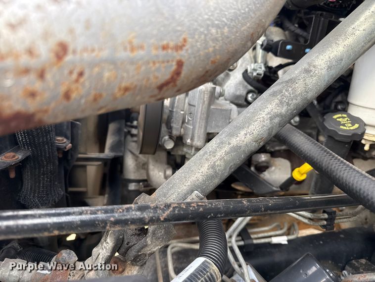 image for item EG2011 2009 GMC C5500 Crew Cab box truck