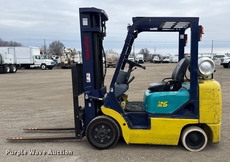 image for item EG2014 Komatsu FG25ST-12 forklift