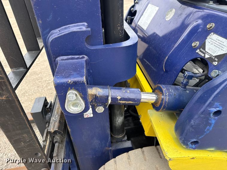 image for item EG2014 Komatsu FG25ST-12 forklift