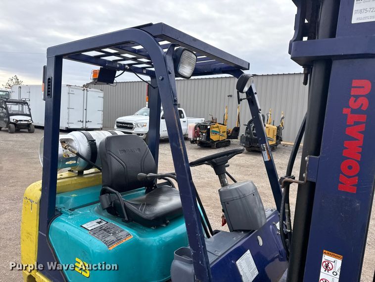 image for item EG2014 Komatsu FG25ST-12 forklift