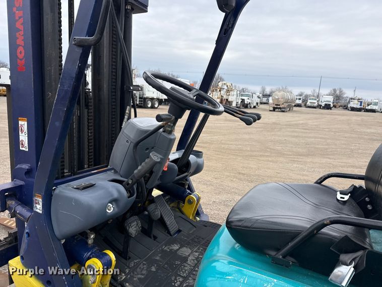 image for item EG2014 Komatsu FG25ST-12 forklift