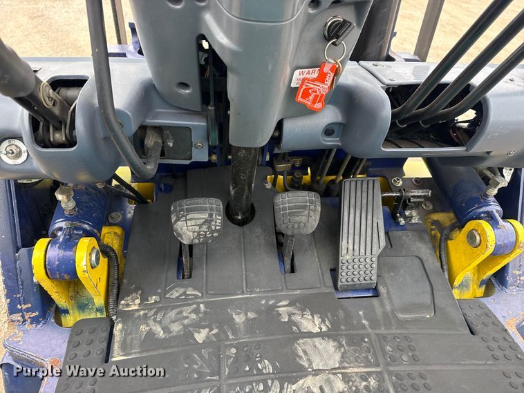 image for item EG2014 Komatsu FG25ST-12 forklift