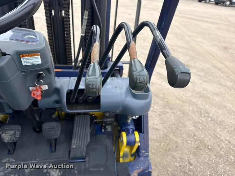 image for item EG2014 Komatsu FG25ST-12 forklift