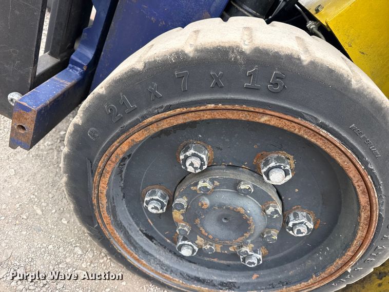 image for item EG2014 Komatsu FG25ST-12 forklift