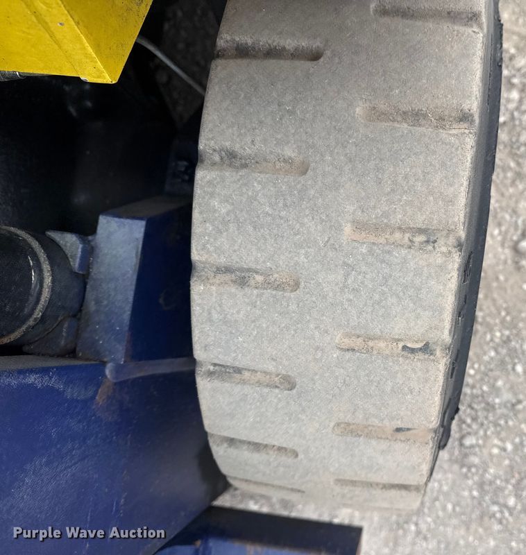 image for item EG2014 Komatsu FG25ST-12 forklift