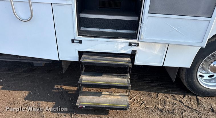 image for item EG2026 2017 Winnebago mobile medical unit