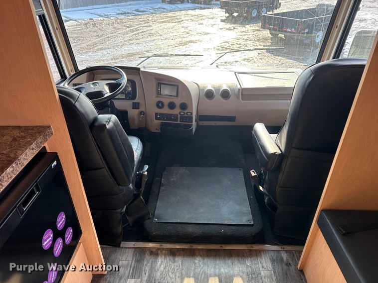 image for item EG2026 2017 Winnebago mobile medical unit